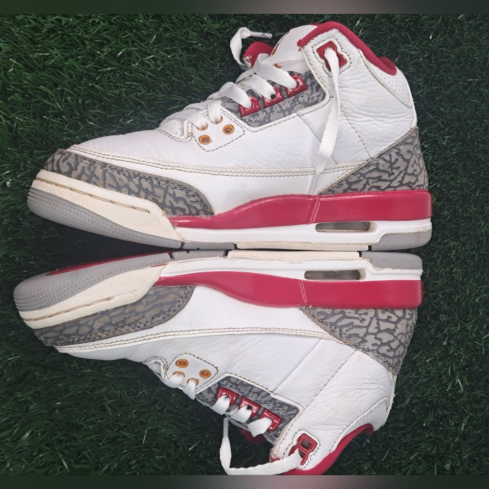 Air Jordan 3 Retro Mid Cardinal Red Size 4Y Sneakers Athletic Nike